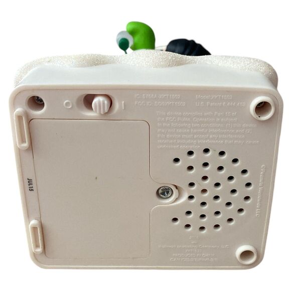 Hallmark 2015 Lucy Peanuts Light Show Christmas Figurine | Wireless Music Lights - Picture 10 of 10